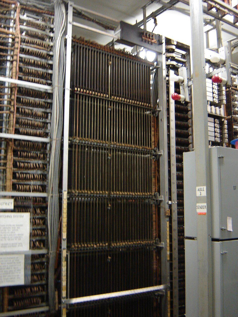 コネクションズ博物館（電話交換機）の写真